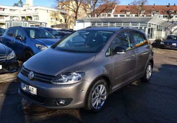 VW Golf 133.400 km 7.900 &euro; München 81243