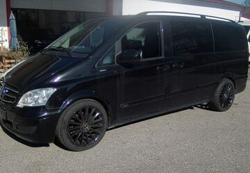Mercedes-Benz Viano 257.000 km 15.500 &euro; Feldgeding 85232