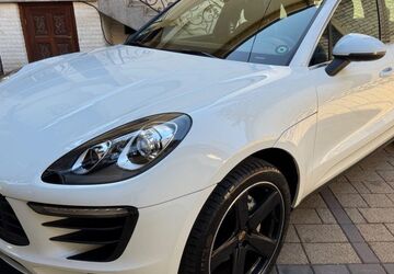 Porsche Macan 304.000 km 21.900 &euro; München 81829