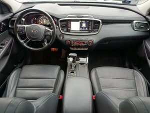 Kia SORENTO 2.2D AWD AT8 PLATINUM Pano HeadUp AHK 59.902 km 27.460 &euro; Höhenkirchen-Siegertsbrun 85635