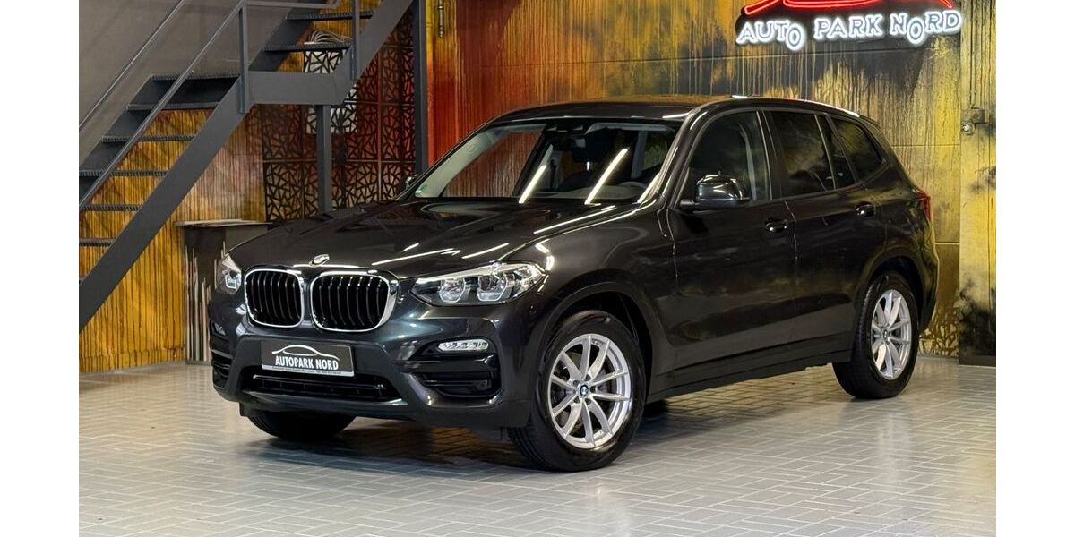 BMW X3 141.500 km 23.900 &euro; München 81829