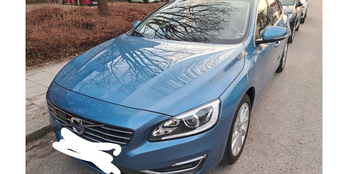 Volvo V60 89.000 km 11.000 &euro; München 81373