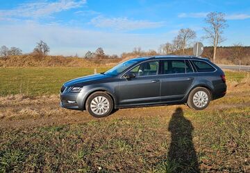 Skoda Octavia 99.000 km 15.900 &euro; Gauting 82131