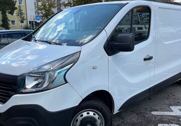 Renault Trafic 124.000 km 10.750 &euro; München 80809