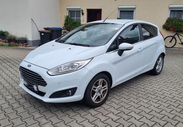 Ford Fiesta 130.000 km 5.100 &euro; Weßling 82234