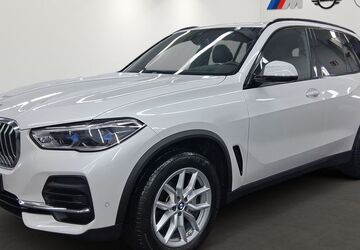 BMW X5 41.404 km 54.980 &euro; München 81827