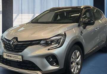 Renault Captur 52.296 km 17.990 &euro; München 81827
