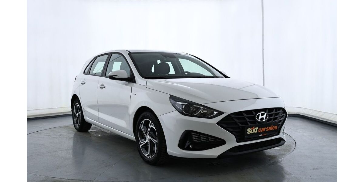 Hyundai i30 93.177 km 14.440 &euro; Garching 85748