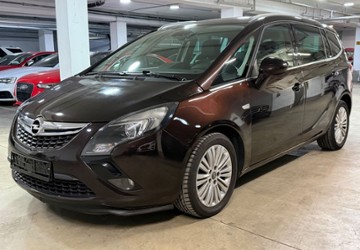 Opel Zafira 142.489 km 6.999 &euro; München 81677