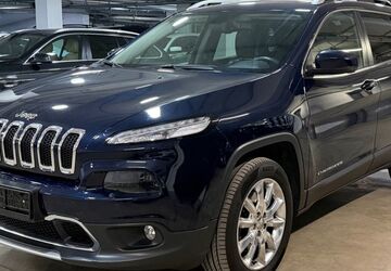 Jeep Cherokee 163.017 km 13.999 &euro; München 81677