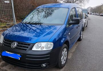 VW Caddy 108.000 km 6.990 &euro; München 81475