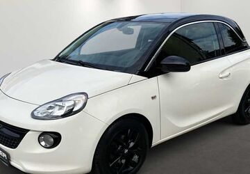 Opel Adam 32.380 km 9.870 &euro; München 81547