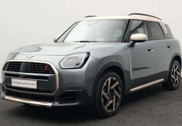 Mini Countryman S All4 17.895 km 44.393 &euro; München 80788