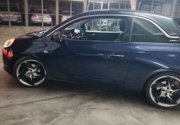 Opel Adam 162.500 km 5.600 &euro; München 81249