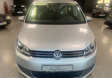 VW Touran 105.289 km 7.499 &euro; Anzing 85646