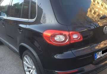 VW Tiguan 152.800 km 8.599 &euro; München 81737
