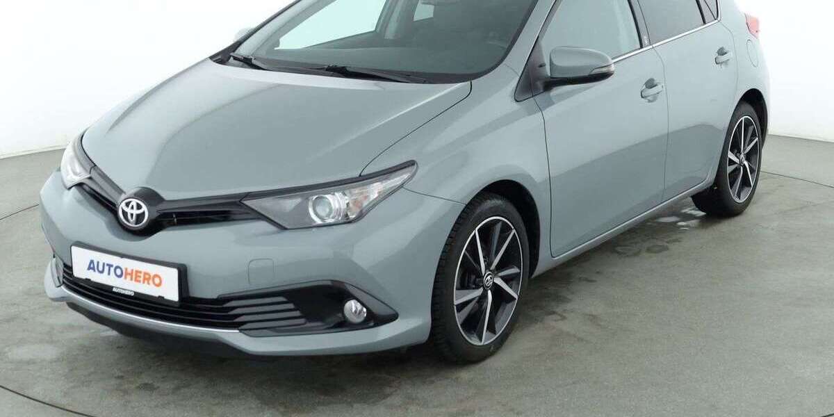Toyota Auris 71.581 km 13.790 &euro; Neufahrn 85375