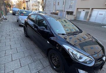 Hyundai i30 157.000 km 8.100 &euro; München 80809