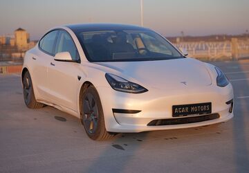 Tesla Model 3 121.564 km 20.900 &euro; München 80939