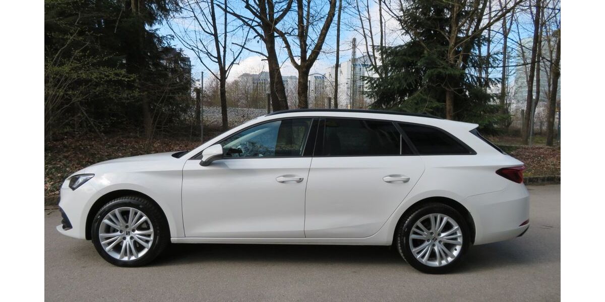 Seat Leon 42.800 km 24.500 &euro; München 80339