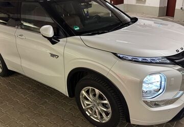 Mitsubishi Outlander 6.480 km 49.890 &euro; Ottobrunn bei München 85521