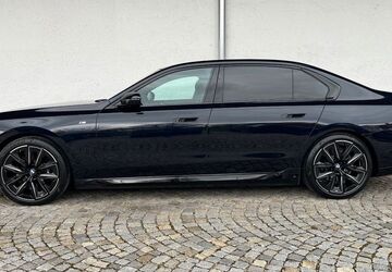 BMW i7 24.101 km 94.890 &euro; München 81245