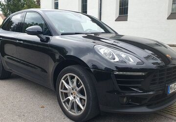 Porsche Macan 223.000 km 27.990 &euro; München 81827