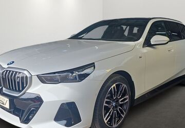 BMW i5 16.250 km 61.990 &euro; München 80687