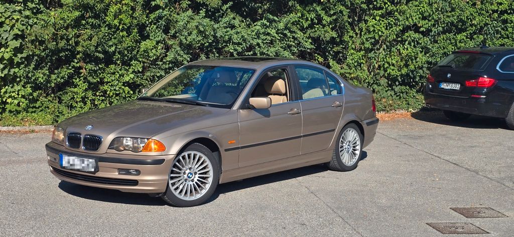 BMW 325 134.000 km 8.000 &euro; München 80689