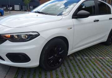 Fiat Tipo 58.000 km 9.950 &euro; München 81249