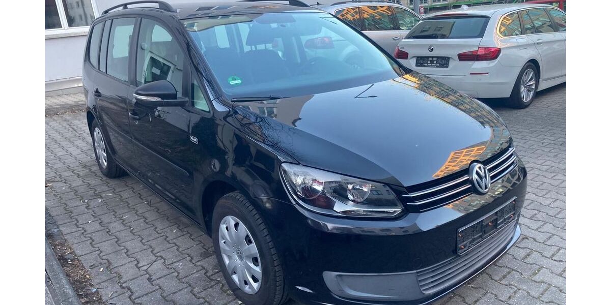 VW Touran 160.000 km 2.999 &euro; München 81241