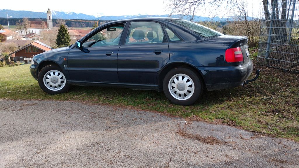 Audi A4 212.500 km 2.490 &euro; Holzkirchen/Ghp 83607
