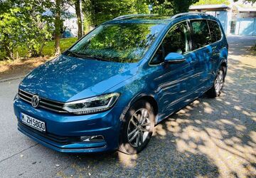 VW Touran 129.000 km 18.650 &euro; München 81373