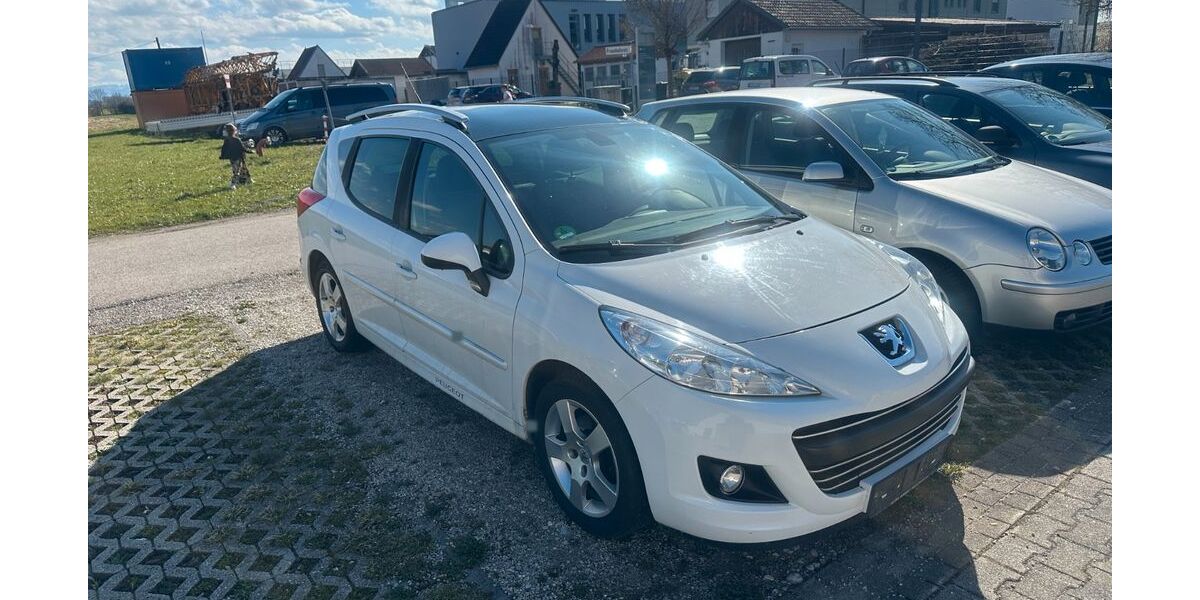 Peugeot 207 267.000 km 1.999 &euro; MÜNCHEN 80935