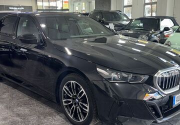 BMW 520 50.737 km 46.900 &euro; München 81829