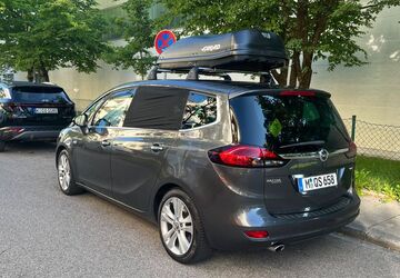 Opel Zafira Tourer 105.300 km 10.800 &euro; Feldkirchen 85622