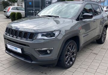 Jeep Compass 95.000 km 21.800 &euro; Ismaning 85737