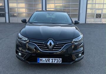 Renault Megane 189.000 km 10.300 &euro; München 80339