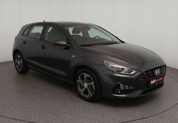 Hyundai i30 82.704 km 15.660 &euro; Garching 85748