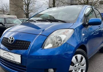 Toyota Yaris 140.000 km 1.990 &euro; München 81243