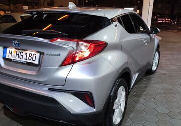Toyota C-HR 90.200 km 17.600 &euro; Oberbiberg 82041