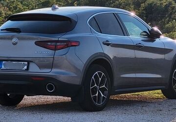 Alfa Romeo Stelvio 59.900 km 21.900 &euro; Unterhaching 82008