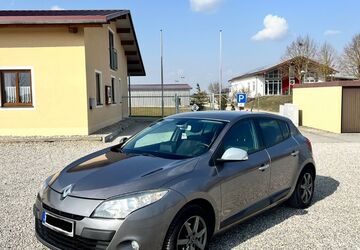 Renault Megane 99.000 km 4.750 &euro; Neufahrn 85375