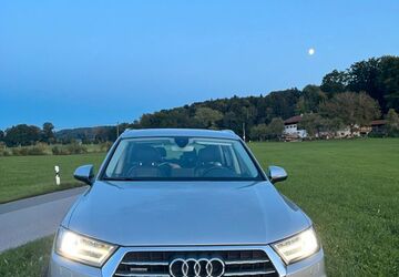 Audi Q7 153.000 km 29.900 &euro; München 81829