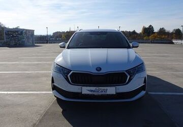 Skoda Octavia 2.500 km 43.400 &euro; München 80686