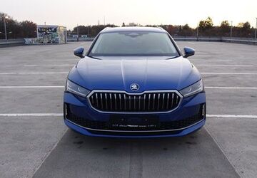 Skoda Superb 2.500 km 51.960 &euro; München 80686