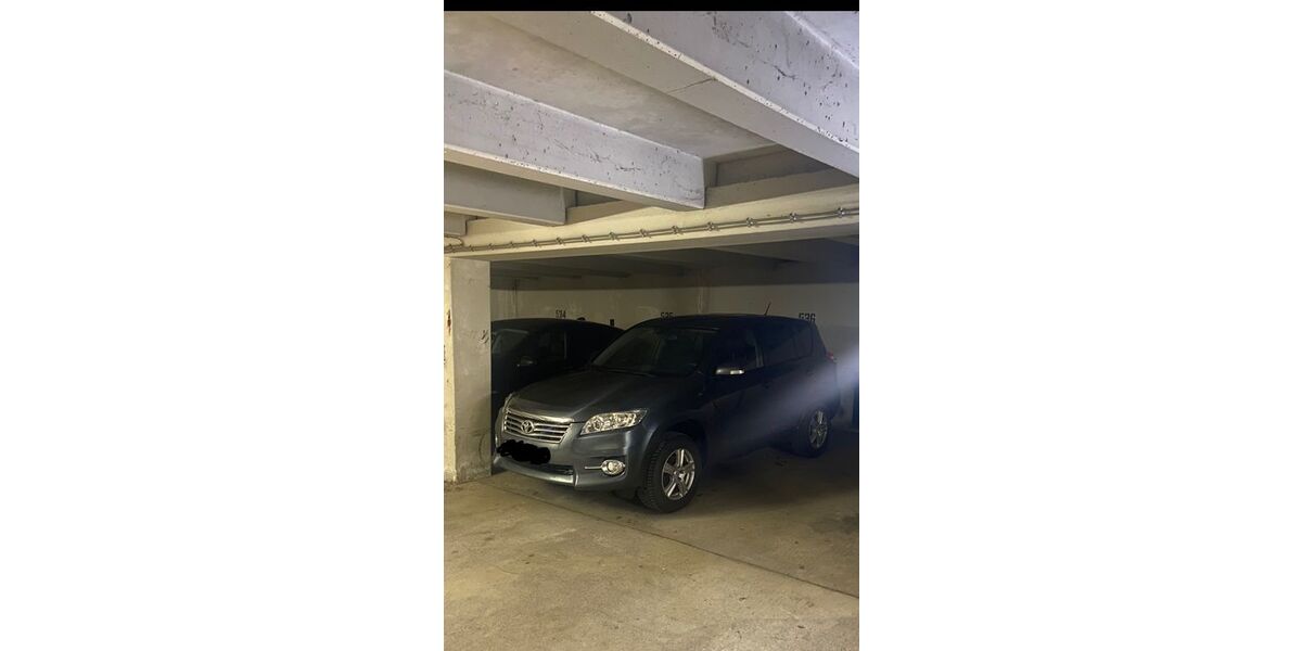 Toyota RAV 4 178.000 km 11.000 &euro; München 81737