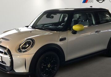 Mini Cooper SE 26.681 km 18.980 &euro; München 80687