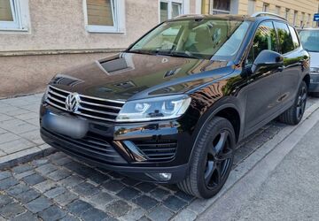 VW Touareg 143.000 km 24.800 &euro; München 81371