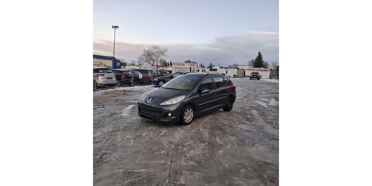 Peugeot 207 145.000 km 2.500 &euro; München 81829